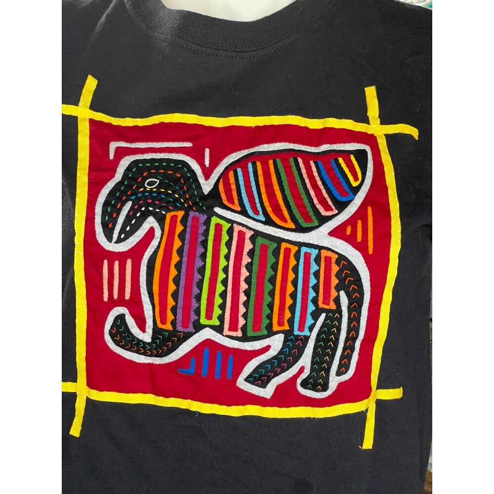 Handmade Gildan Black Cotton T-Shirt Youth Medium 10, 12 Mola Applique Gift - Picture 2 of 9